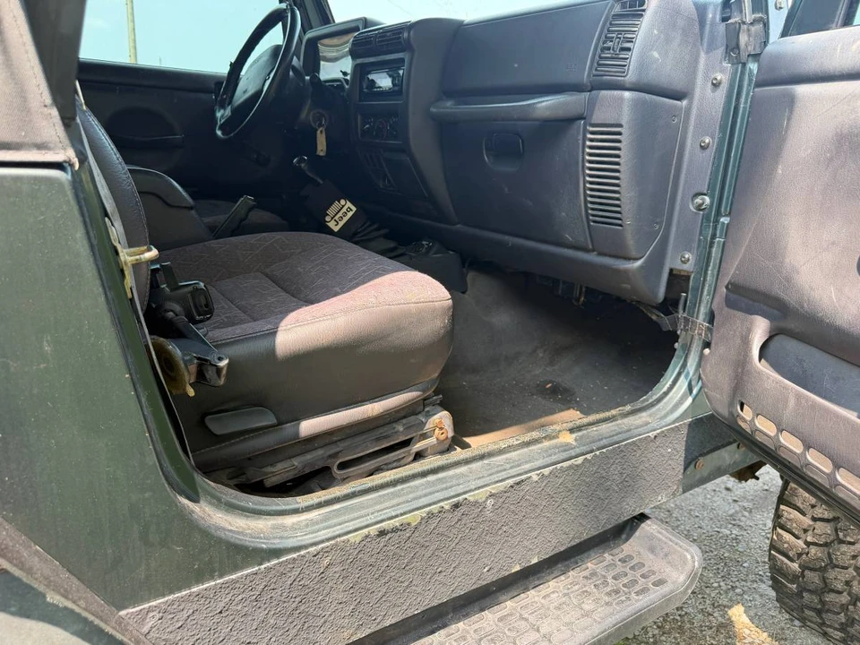 2002 Jeep TJ Wrangler - Image 11 of 13