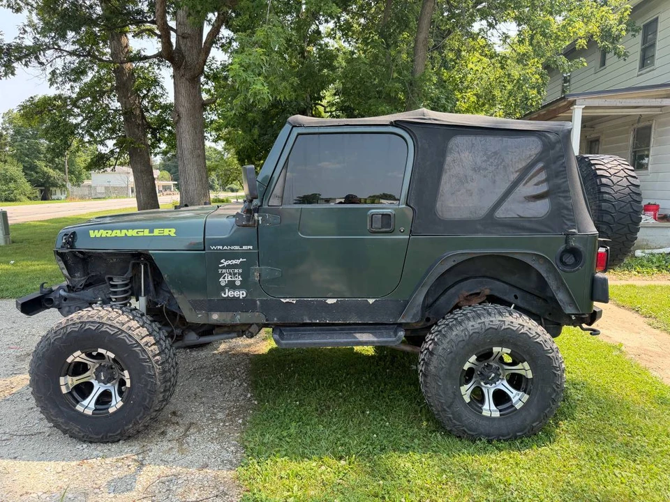 2002 Jeep TJ Wrangler - Image 7 of 13