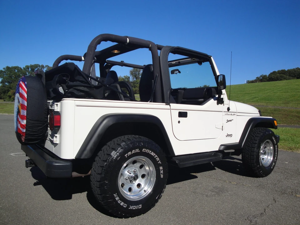 2002 Jeep TJ Wrangler - Image 9 of 31