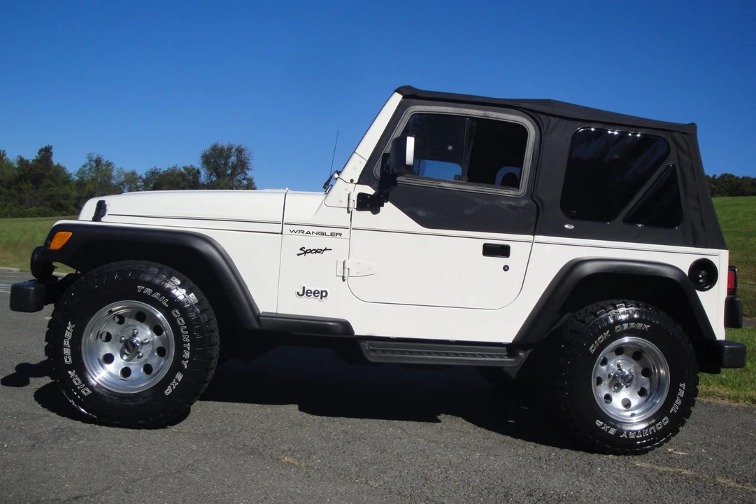 2002 Jeep TJ Wrangler - Image 21 of 31