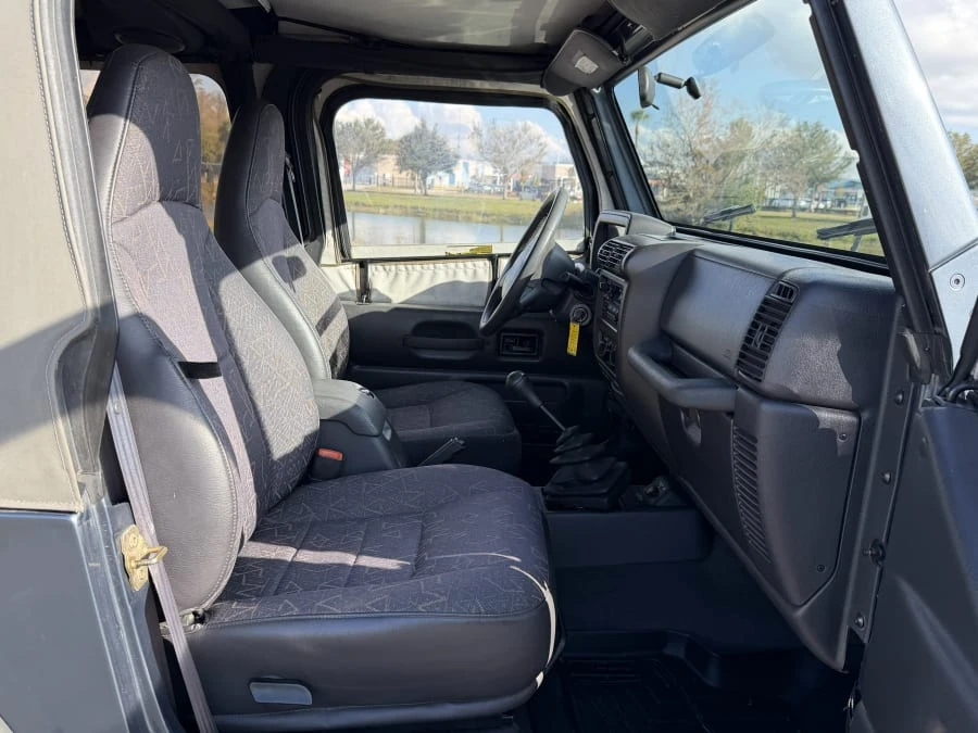 2002 Jeep TJ Wrangler - Image 17 of 20