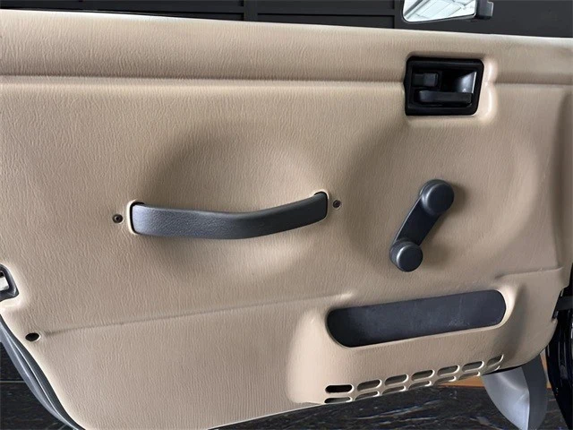 2002 Jeep TJ Wrangler - Image 18 of 21