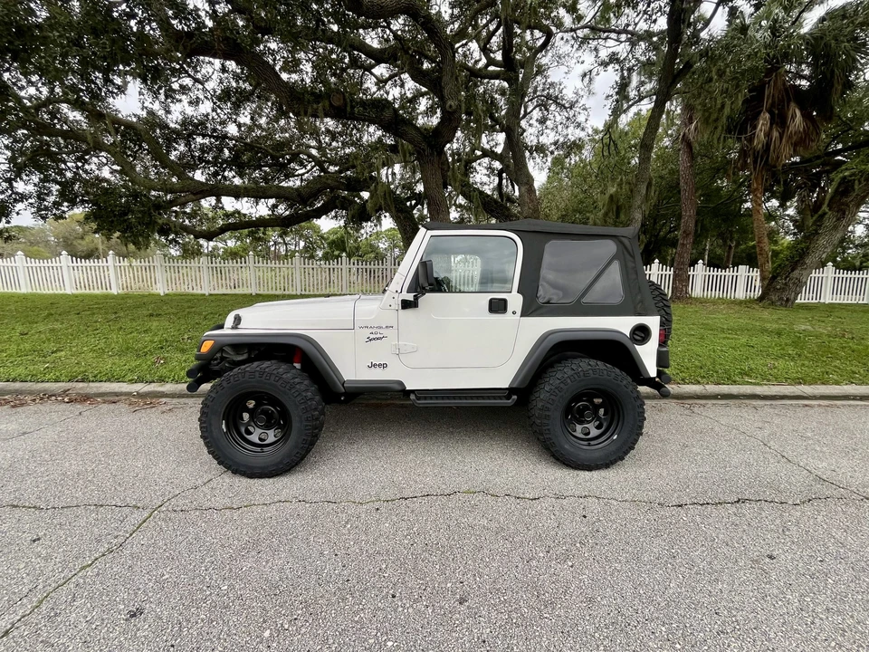 2002 Jeep TJ Wrangler - Image 15 of 31