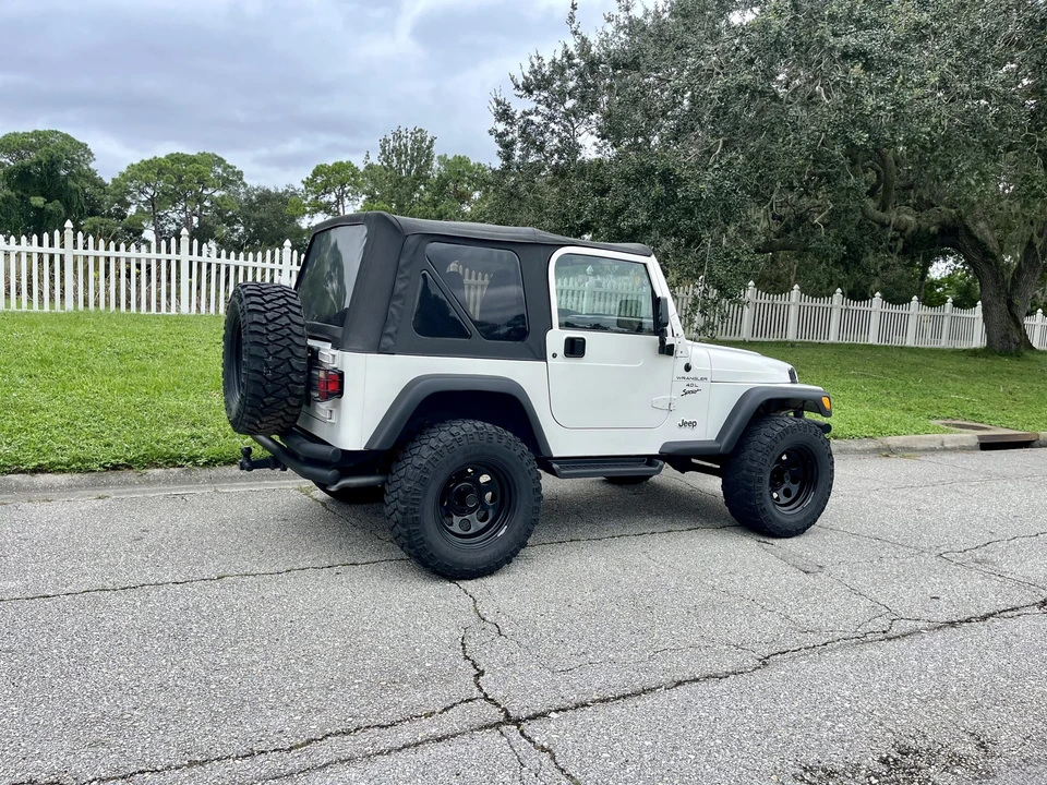 2002 Jeep TJ Wrangler - Image 25 of 31