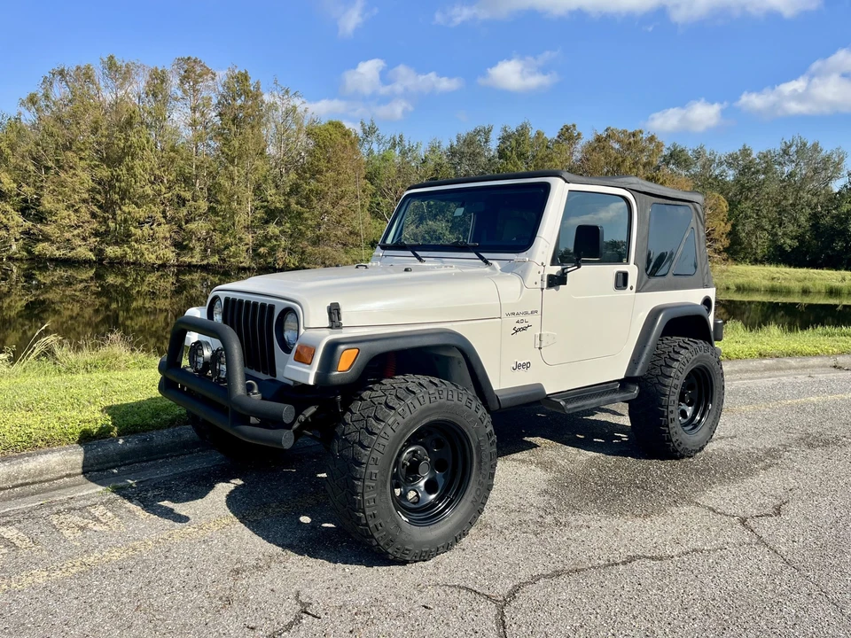 2002 Jeep TJ Wrangler - Image 2 of 31