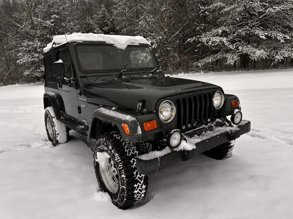 2002 Jeep TJ Wrangler - Image 2 of 31