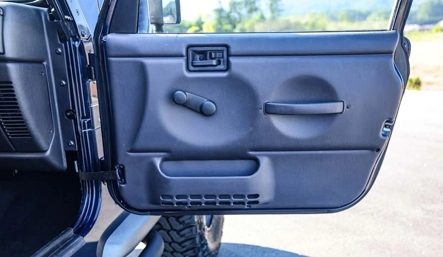 2002 Jeep TJ Wrangler - Image 30 of 31