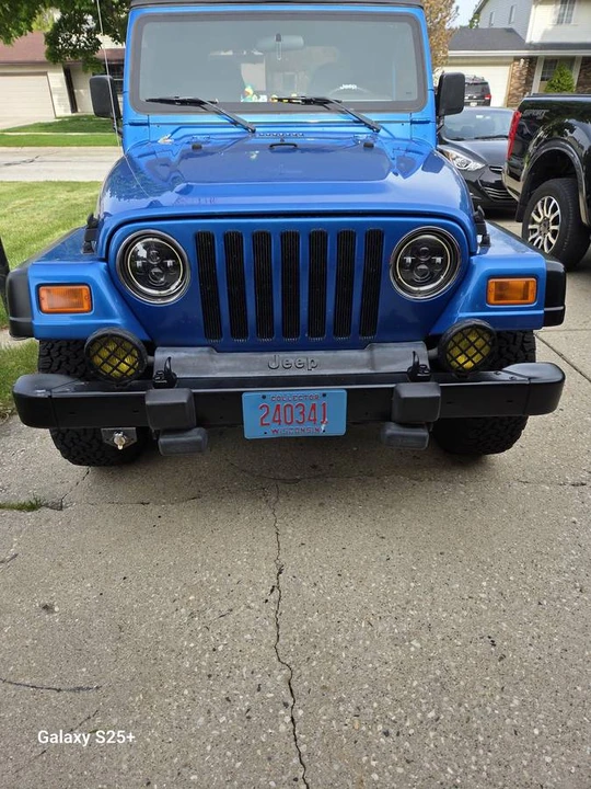 2002 Jeep TJ Wrangler - Image 2 of 8