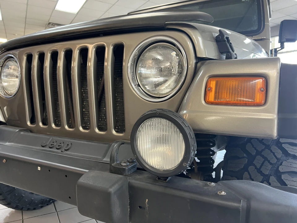 2002 Jeep TJ Wrangler - Image 18 of 31