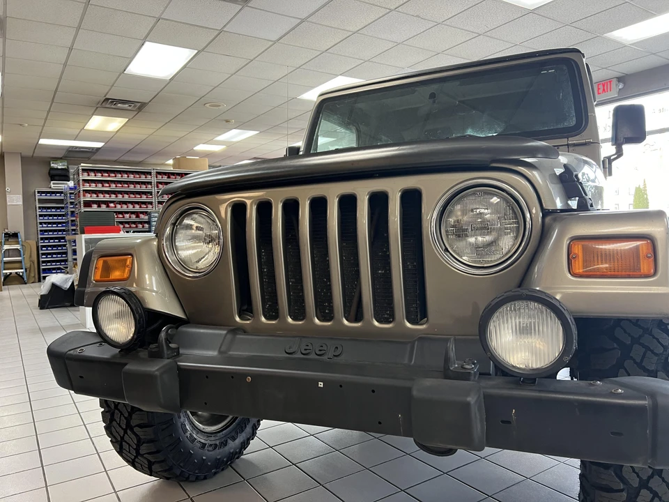 2002 Jeep TJ Wrangler - Image 17 of 31
