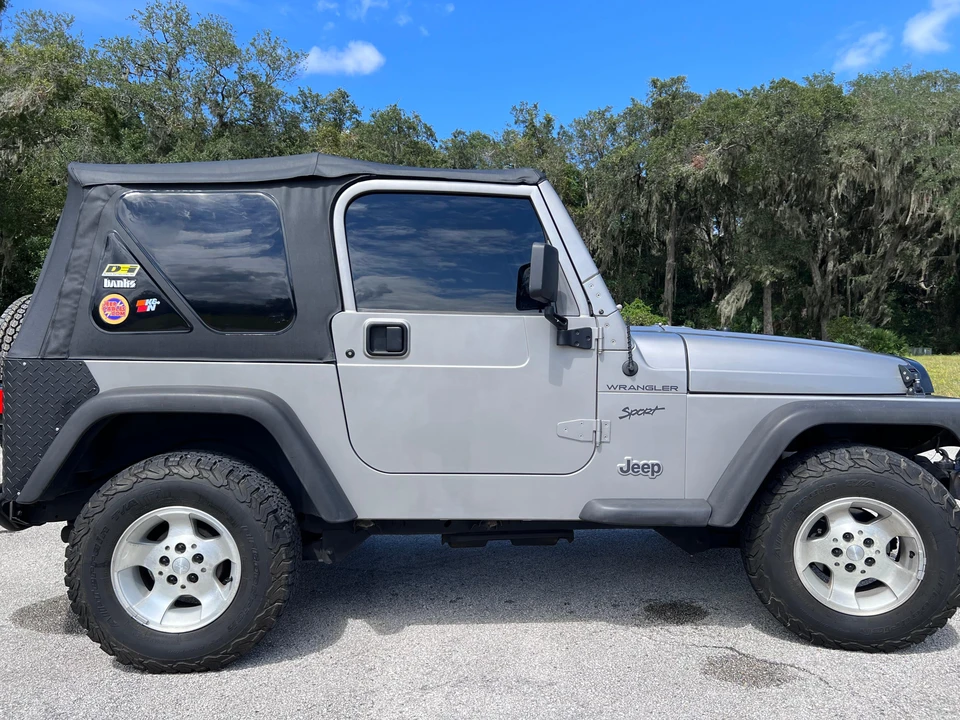 2002 Jeep TJ Wrangler - Image 17 of 31