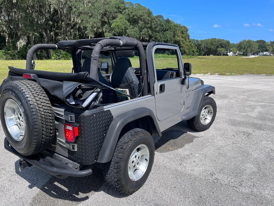 2002 Jeep TJ Wrangler - Image 9 of 31