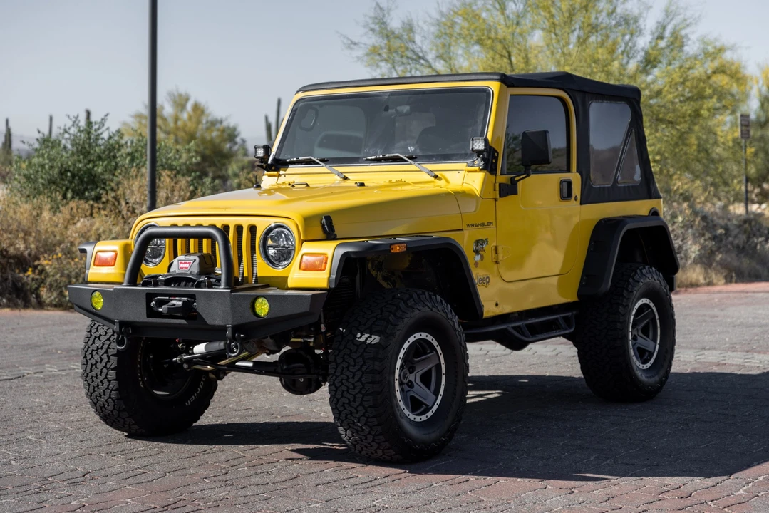 2002 Jeep TJ Wrangler - Image 2 of 31