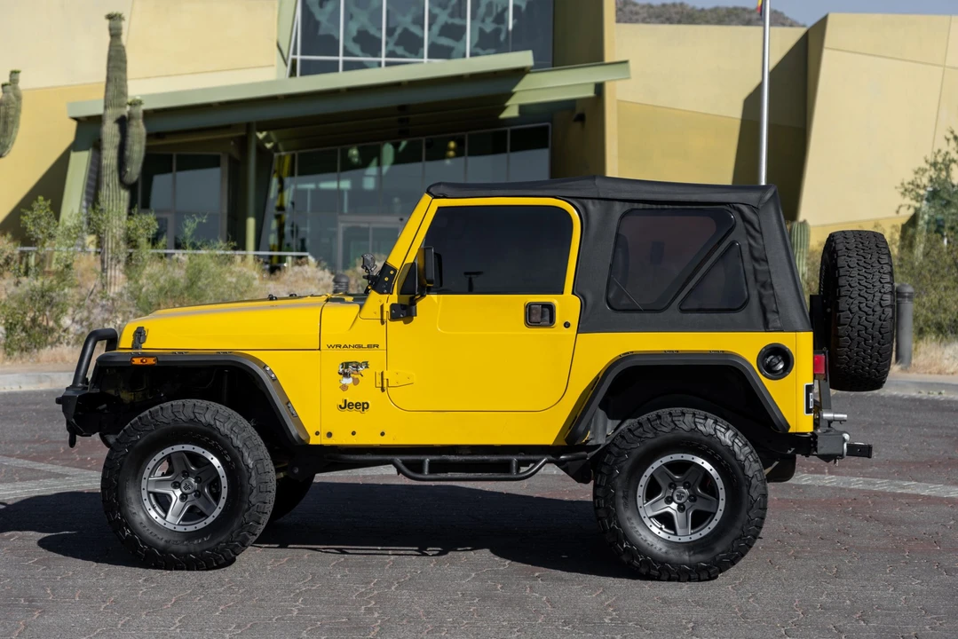 2002 Jeep TJ Wrangler - Image 9 of 31