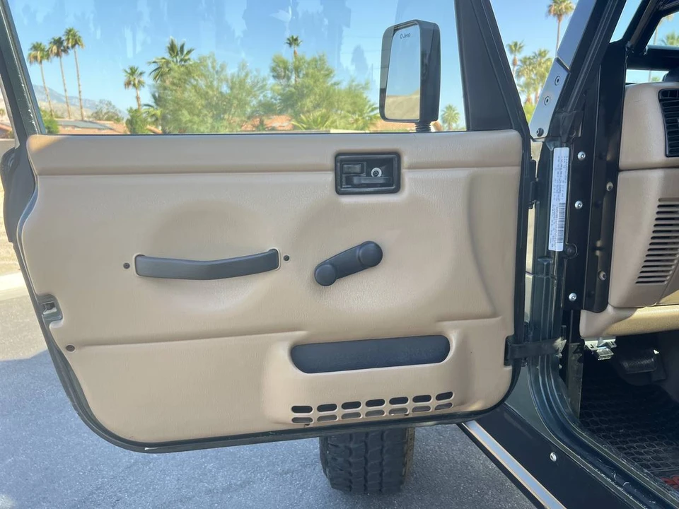2002 Jeep TJ Wrangler - Image 17 of 24
