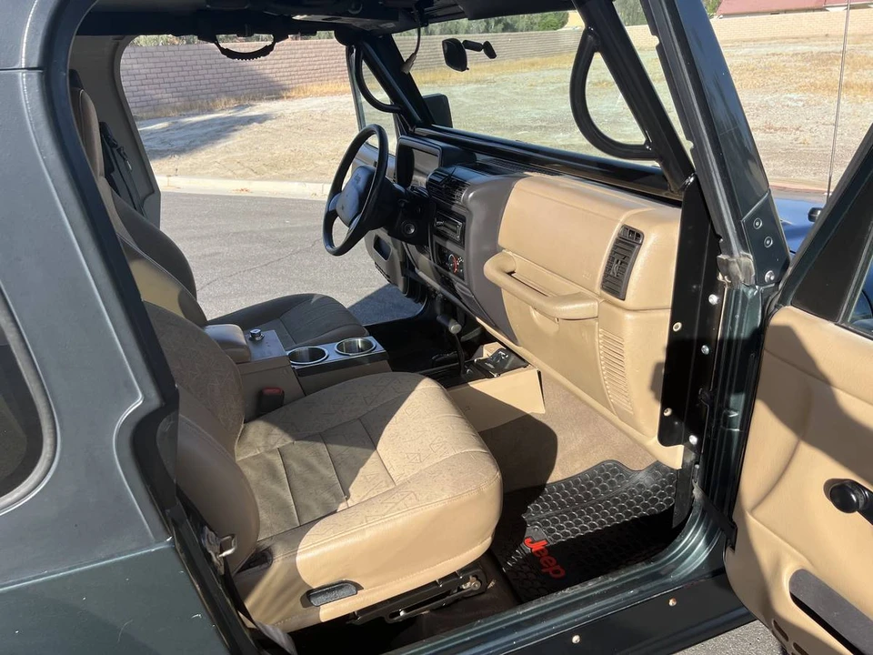 2002 Jeep TJ Wrangler - Image 18 of 24