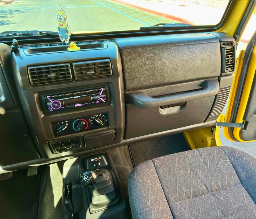 2002 Jeep TJ Wrangler - Image 17 of 20
