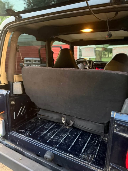 2002 Jeep TJ Wrangler - Image 2 of 7