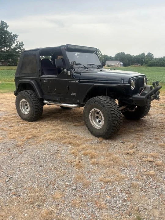 2002 Jeep TJ Wrangler - Image 2 of 3