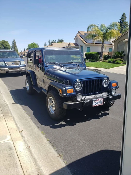 2002 Jeep TJ Wrangler - Image 4 of 5