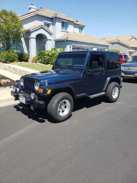 2002 Jeep TJ Wrangler - Image 2 of 5