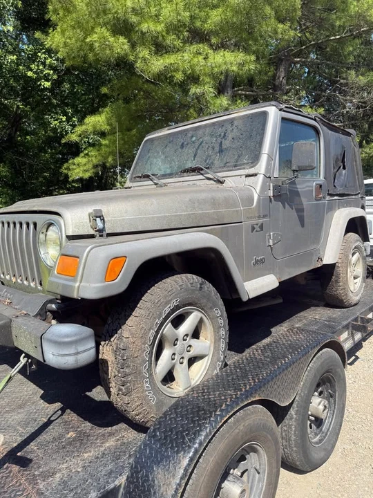 2002 Jeep TJ Wrangler - Image 10 of 14