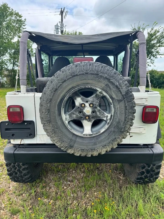 2002 Jeep TJ Wrangler - Image 6 of 17