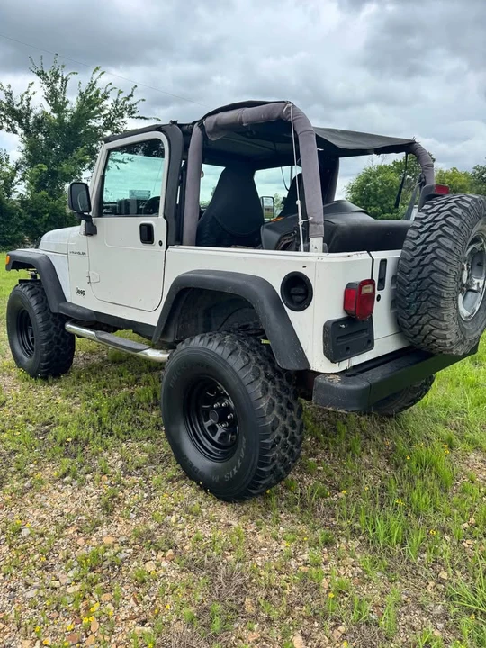 2002 Jeep TJ Wrangler - Image 4 of 17