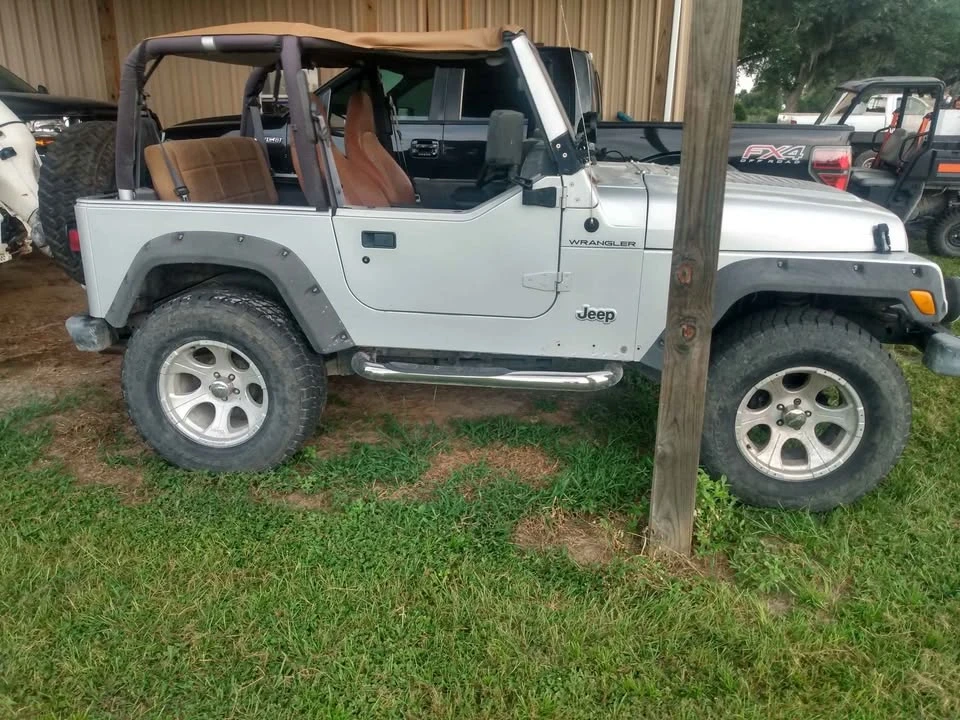 2002 Jeep TJ Wrangler - Image 2 of 3