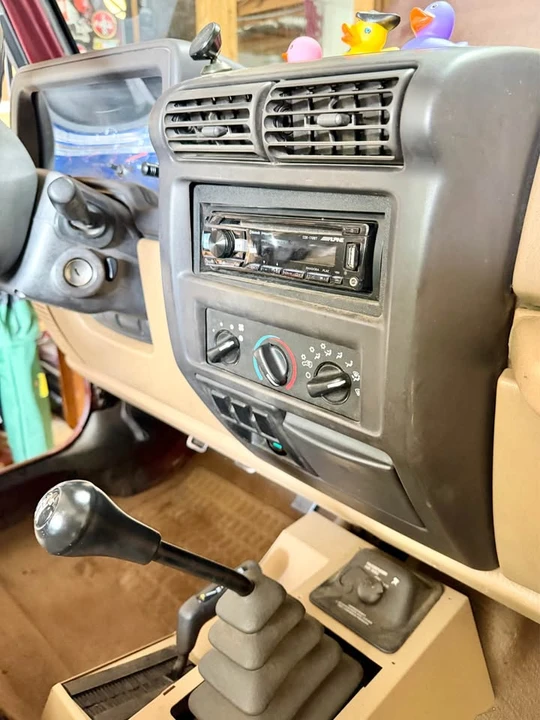 2002 Jeep TJ Wrangler - Image 13 of 15