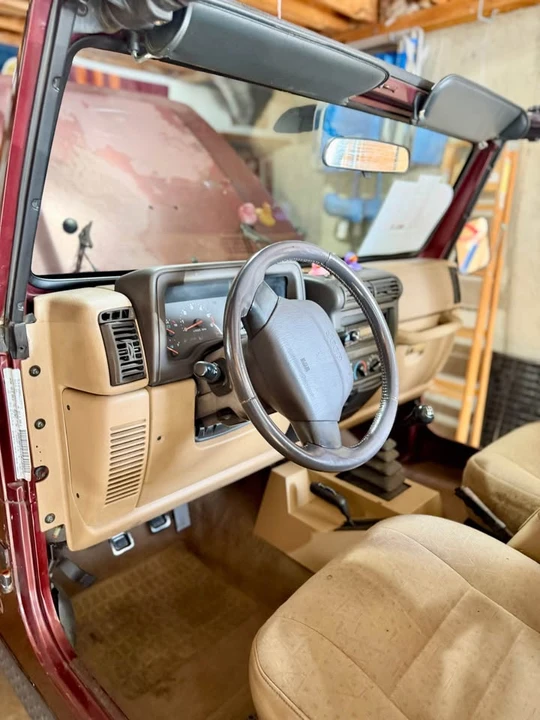 2002 Jeep TJ Wrangler - Image 9 of 15