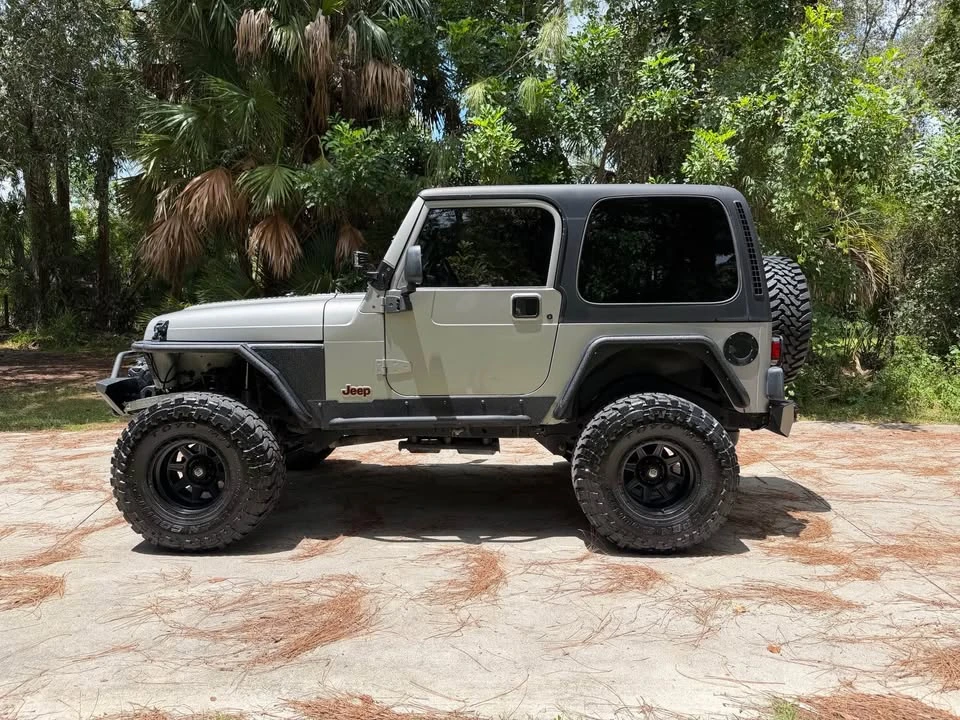 2002 Jeep TJ Wrangler - Image 2 of 11