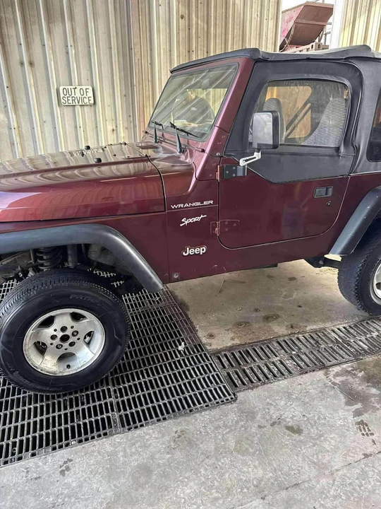 2002 Jeep TJ Wrangler - Image 5 of 6