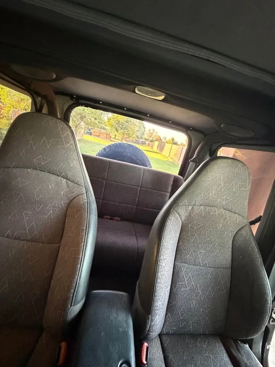2002 Jeep TJ Wrangler - Image 10 of 13