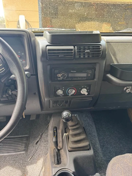 2002 Jeep TJ Wrangler - Image 7 of 8