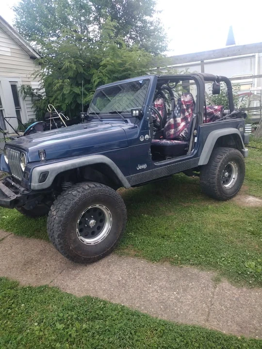 2002 Jeep TJ Wrangler - Image 2 of 3