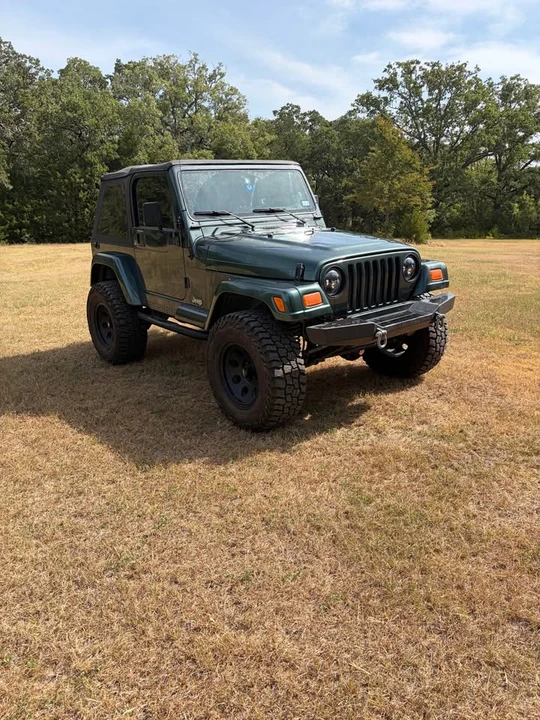 2002 Jeep TJ Wrangler - Image 2 of 16
