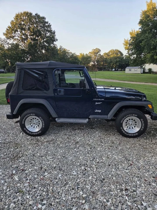 2002 Jeep TJ Wrangler - Image 2 of 8