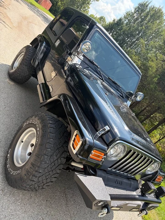 2002 Jeep TJ Wrangler - Image 3 of 10