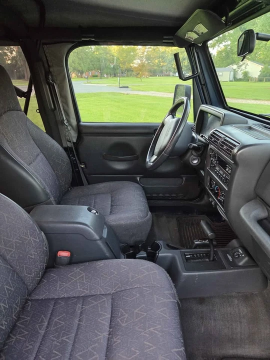 2002 Jeep TJ Wrangler - Image 6 of 8