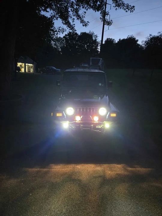 2002 Jeep TJ Wrangler - Image 18 of 18