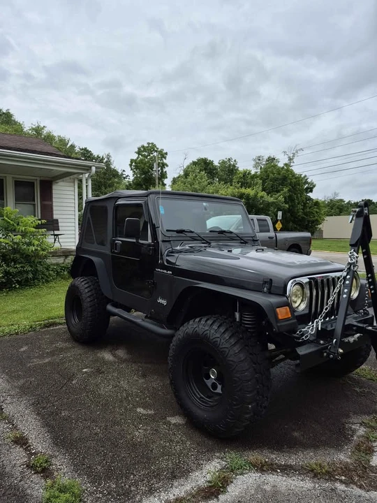2002 Jeep TJ Wrangler - Image 2 of 10