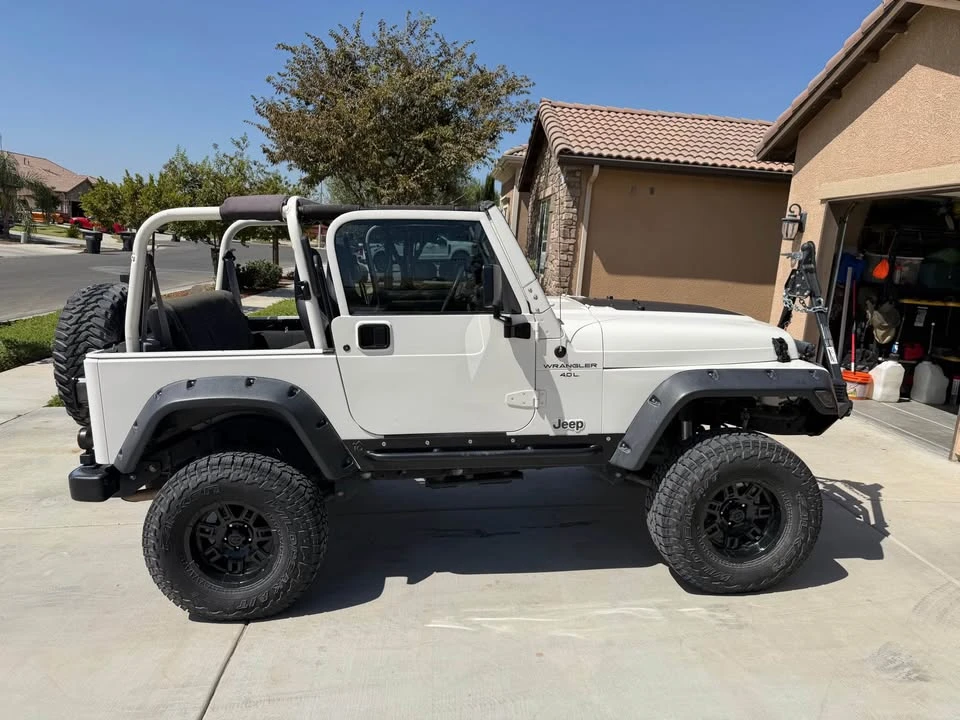 2002 Jeep TJ Wrangler - Image 2 of 10