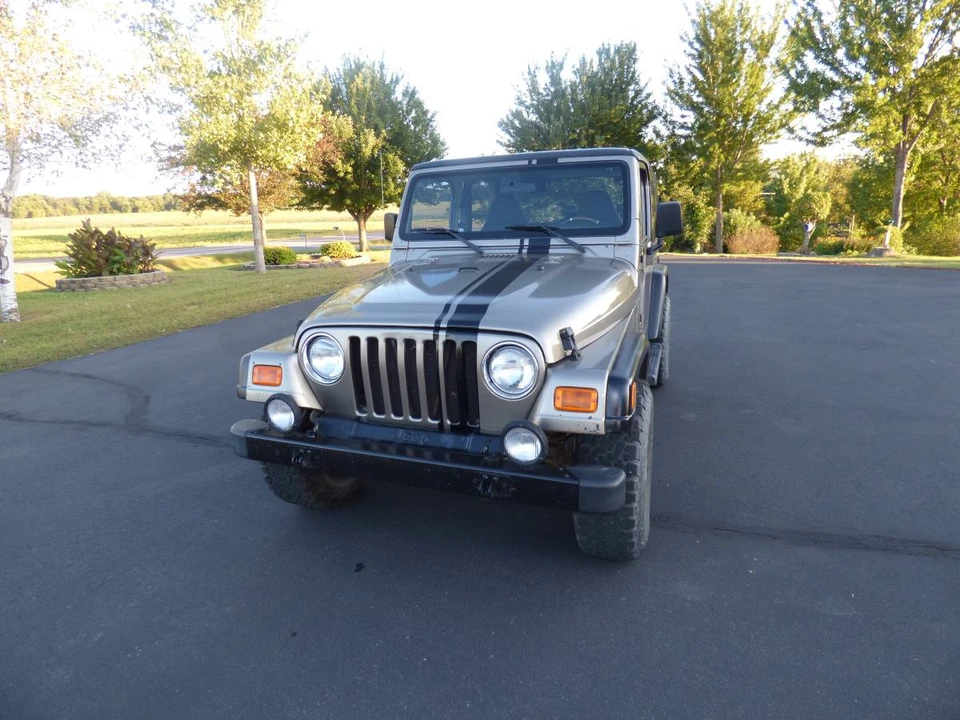 2002 Jeep TJ Wrangler - Image 2 of 9