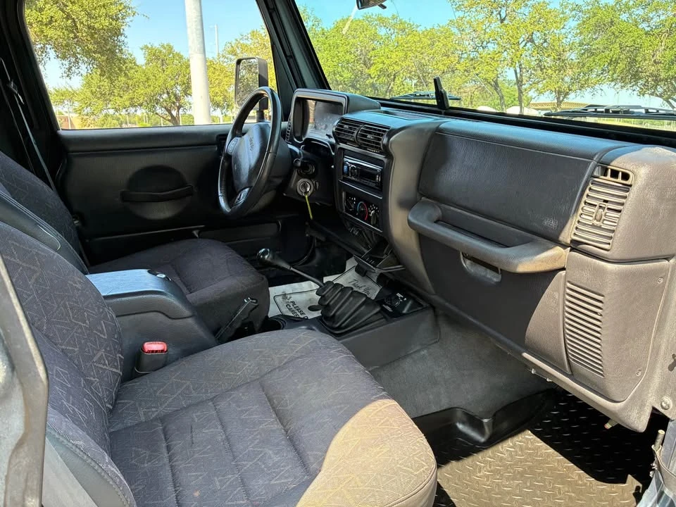 2002 Jeep TJ Wrangler - Image 11 of 16