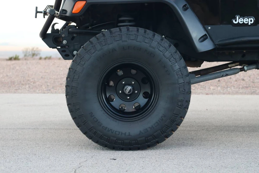 2002 Jeep TJ Wrangler - Image 19 of 23