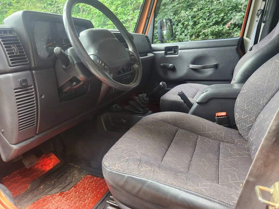2002 Jeep TJ Wrangler - Image 11 of 16
