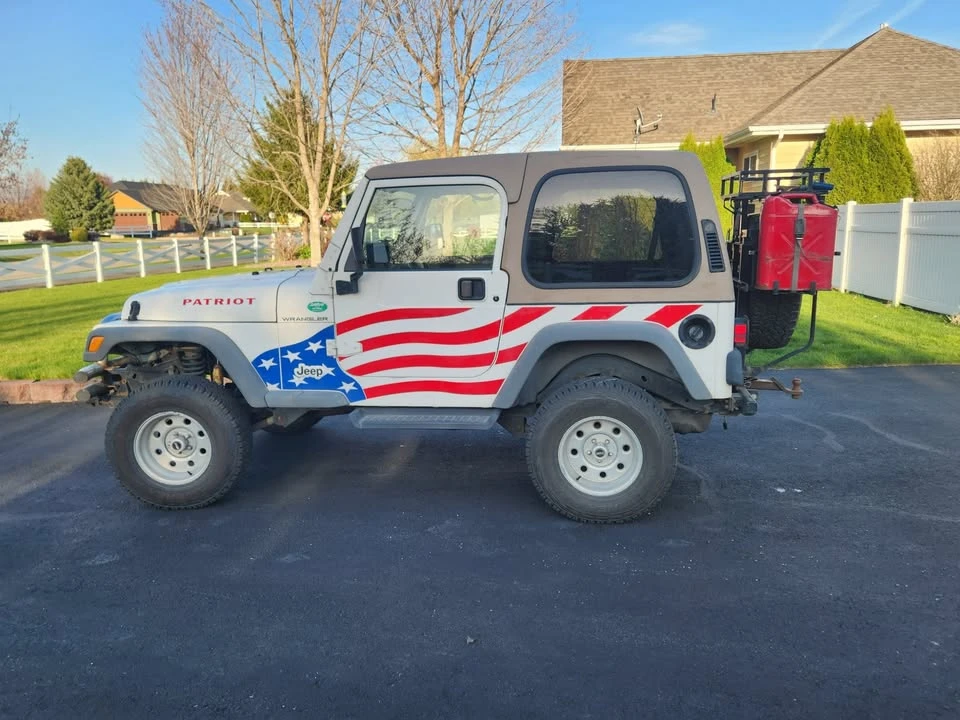 2002 Jeep TJ Wrangler - Image 2 of 5