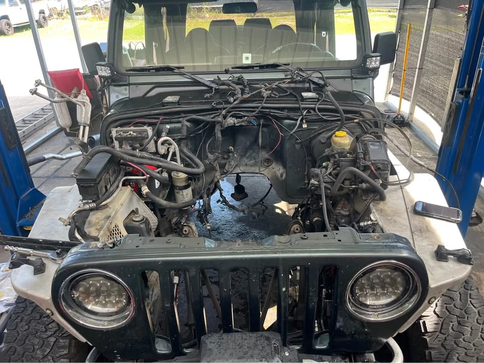 2002 Jeep TJ Wrangler - Image 10 of 12
