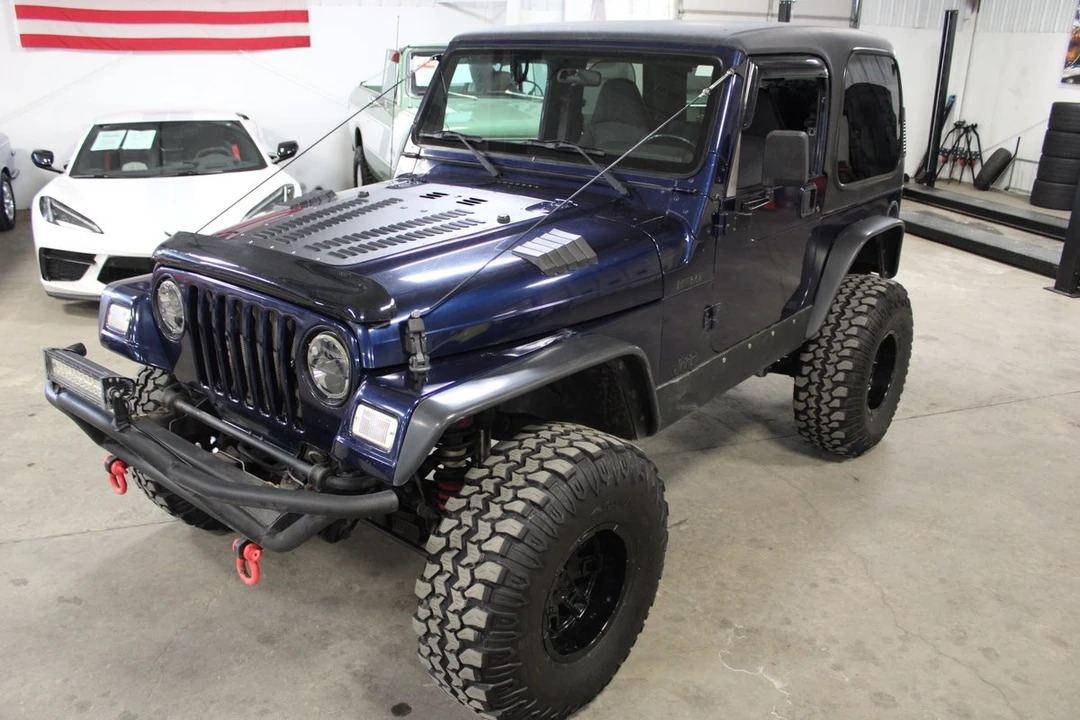 2002 Jeep Wrangler - Image 17 of 31